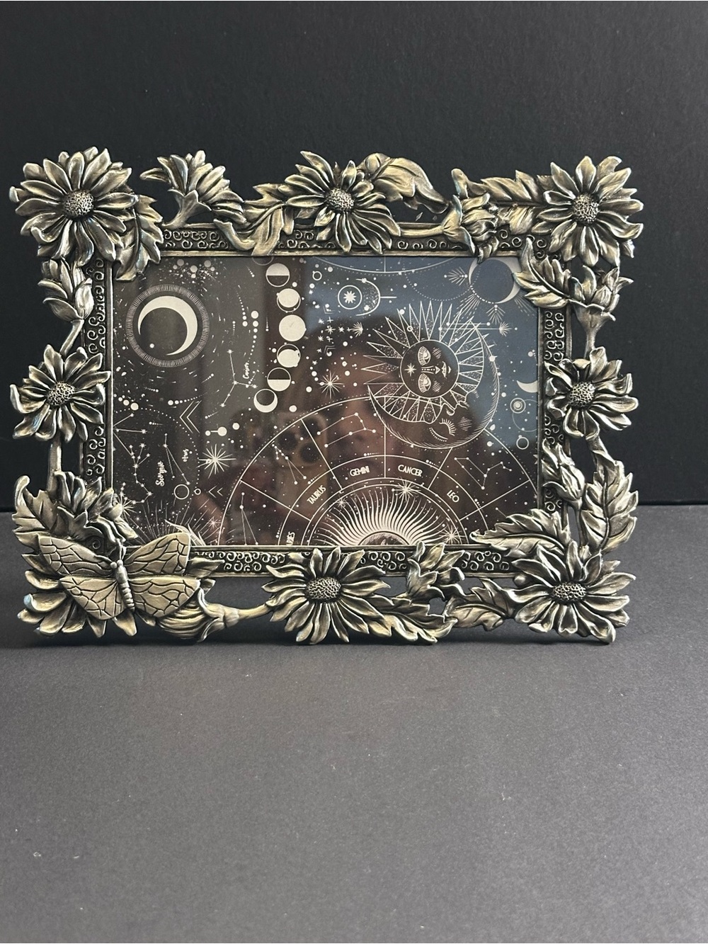 Vintage Pewter Floral & Dragonfly 5x7 Frame